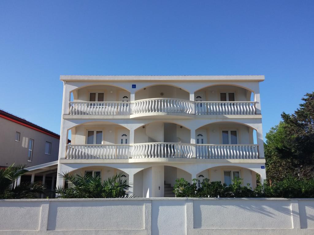 Apartments Ayla Vir Extérieur photo